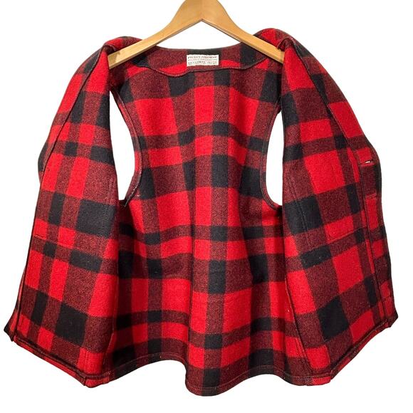 VINTAGE FILSON Mackinaw Virgin Wool Vest Mens 44 Red Black Buffalo Plaid - Picture 2 of 6